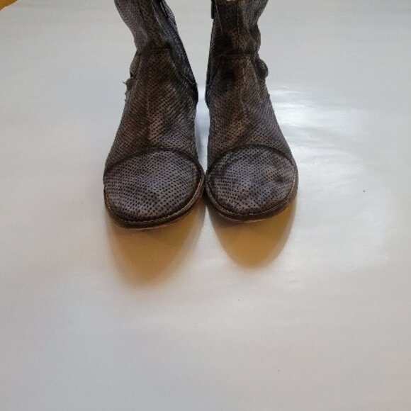 FREE PEOPLE WOMENS SUEDE BOOTIES SIZE 40 - Picture 7 of 10